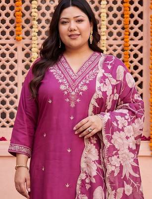 women floral embroidered regular kurta with salwar & with dupatta 2