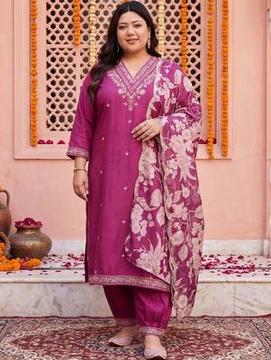 women floral embroidered regular kurta with salwar & with dupatta 6