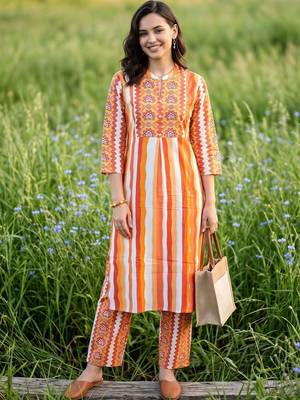 women ethnic motifs printed regular cotton kurta with trousers 6