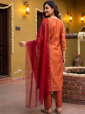 women ethnic motifs embroidered regular thread work kurta with trousers & with dupatta 4