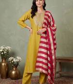 women ethnic motifs embroidered regular thread work kurta with trousers & with dupatta