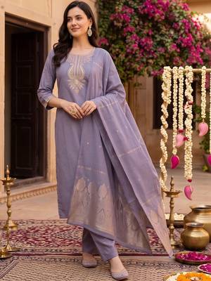 women ethnic motifs embroidered regular thread work kurta with trousers & with dupatta 1