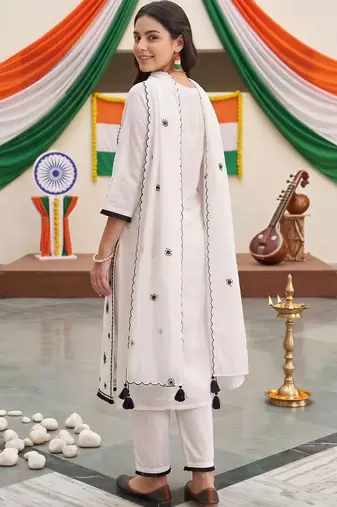 women ethnic motifs embroidered regular thread work kurta with trousers & with dupatta