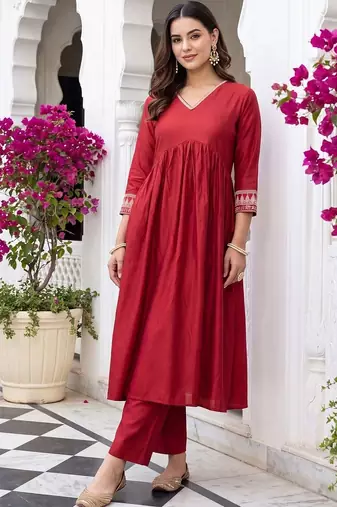 women empire thread work liva kurta with trousers