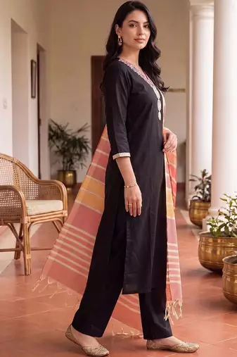 women ethnic motifs embroidered regular thread work kurta with trousers & with dupatta