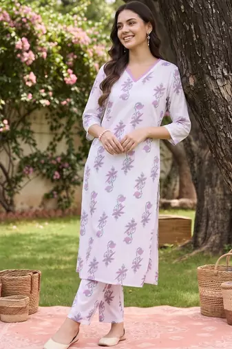 women floral printed regular cotton kurta with trousers