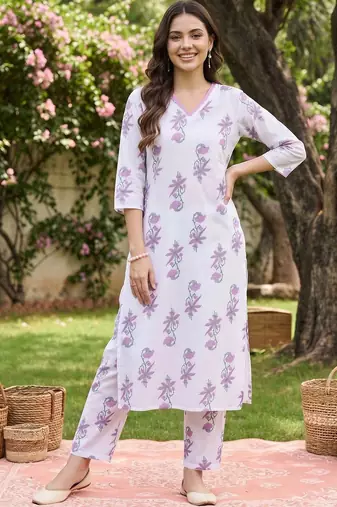 women floral printed regular cotton kurta with trousers