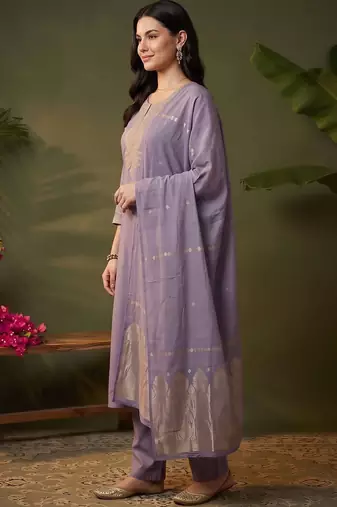 women ethnic motifs embroidered regular thread work kurta with trousers & with dupatta