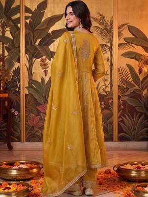 women floral embroidered empire mirror work kurta with trousers & with dupatta 4
