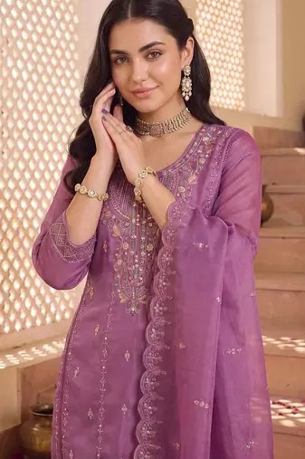 women ethnic motifs embroidered regular thread work kurta with trousers & with dupatta
