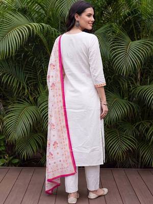 women floral embroidered regular thread work cotton kurta with trousers & with dupatta 4