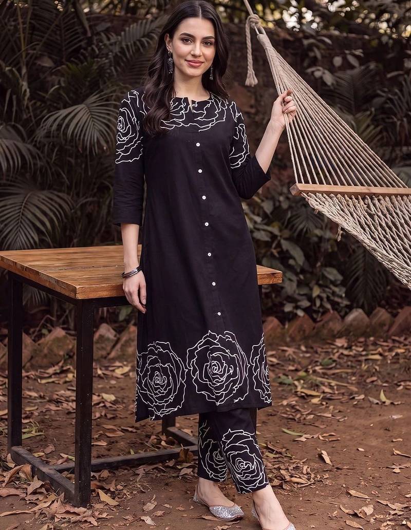 women printed regular mirror work cotton kurta with trousers