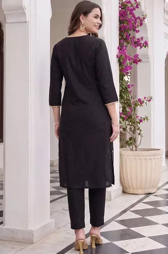 women floral embroidered regular thread work kurta with trousers