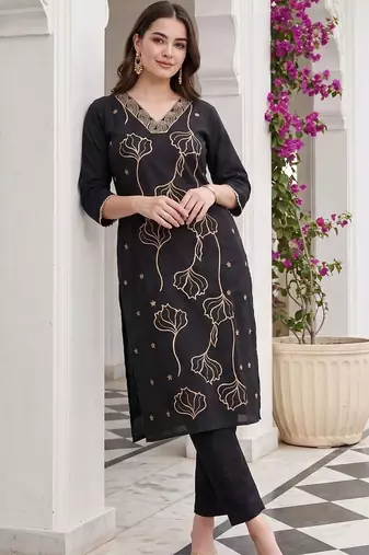 women floral embroidered regular thread work kurta with trousers