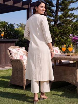 women floral embroidered regular sequinned kurta with palazzos 3