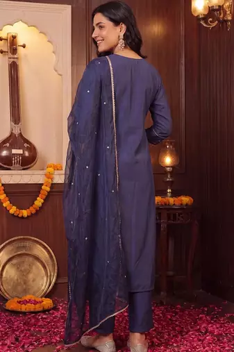 regular thread work kurta with trousers & with dupatta