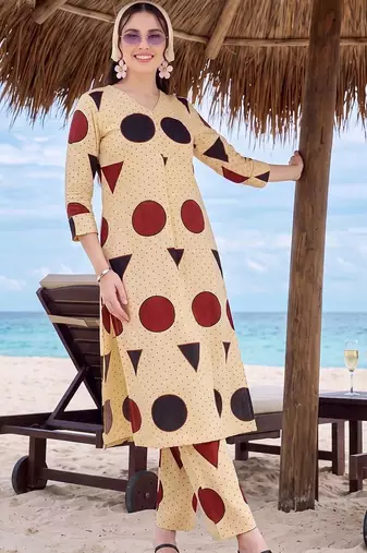 women printed regular cotton kurta with trousers