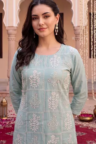 women ethnic motifs embroidered regular thread work kurta with trousers & with dupatta