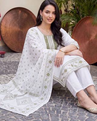 women ethnic motifs embroidered regular thread work cotton kurta with trousers & with dupatta 3