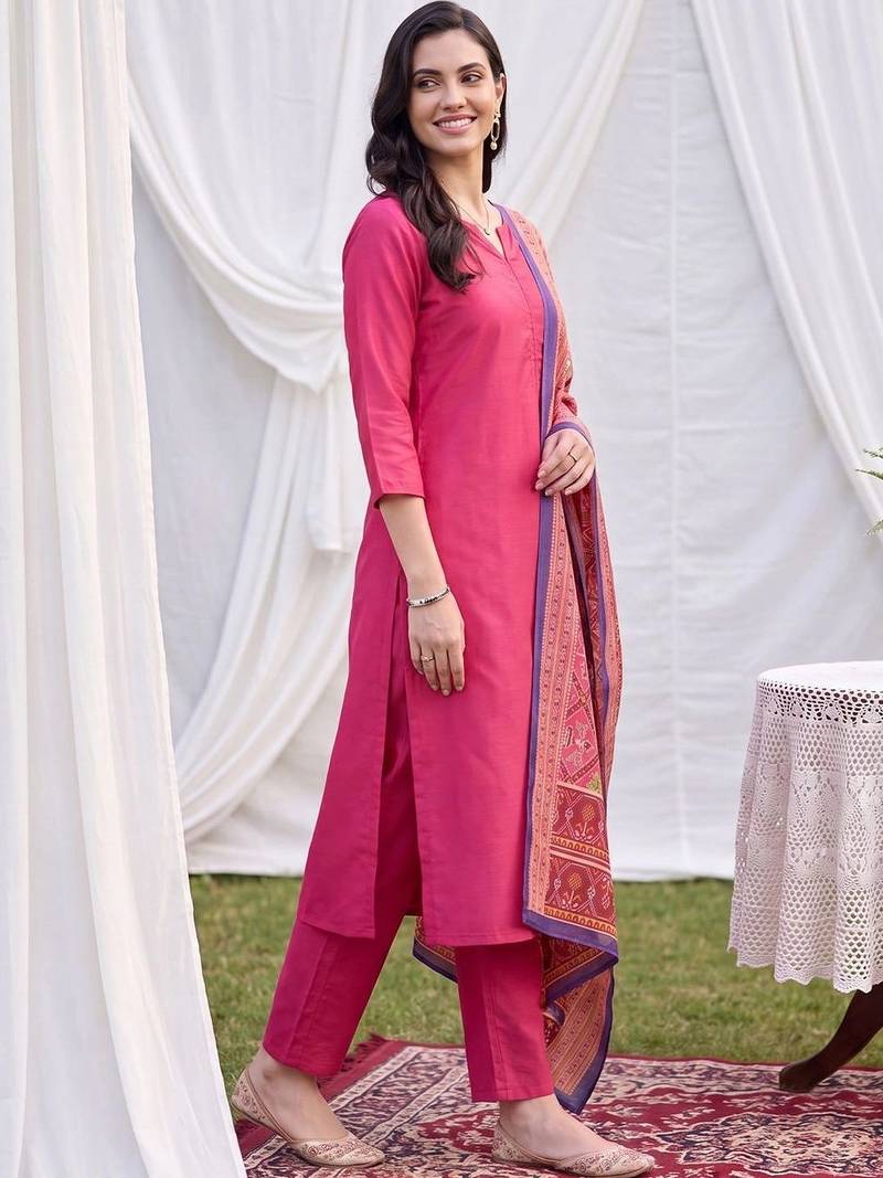 women ethnic motifs regular kurta with trousers & with dupatta