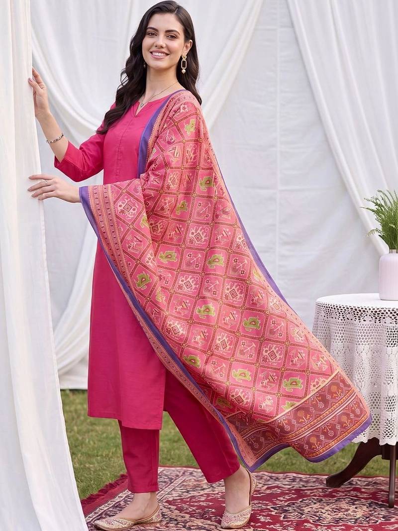 women ethnic motifs regular kurta with trousers & with dupatta