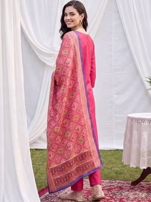 women ethnic motifs regular kurta with trousers & with dupatta 6