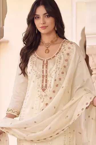 women ethnic motifs embroidered regular kurta with trousers & with dupatta