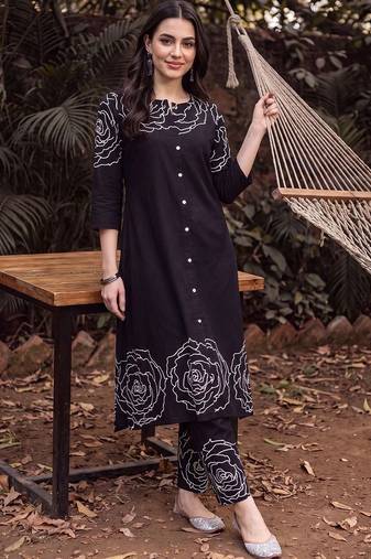 women floral printed regular cotton kurta with trousers