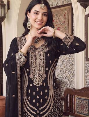 women ethnic motifs embroidered regular thread work kurta with sharara & with dupatta 2