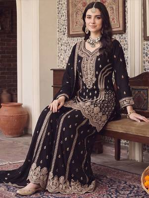 women ethnic motifs embroidered regular thread work kurta with sharara & with dupatta 3