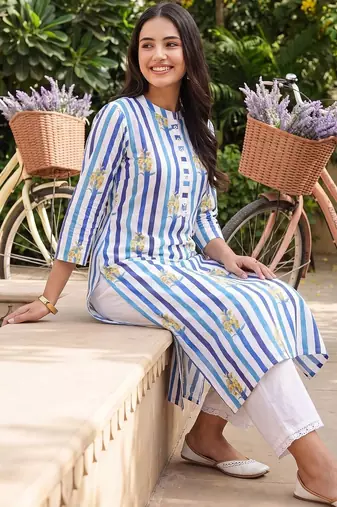 women floral printed regular cotton kurta with palazzos