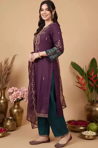 women ethnic motifs embroidered regular kurta with trousers & with dupatta