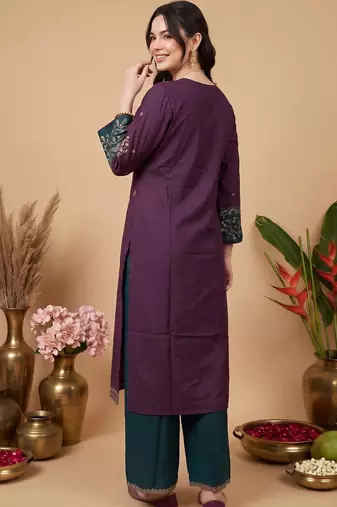 women ethnic motifs embroidered regular kurta with trousers & with dupatta