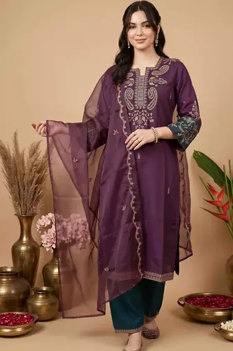 women ethnic motifs embroidered regular kurta with trousers & with dupatta