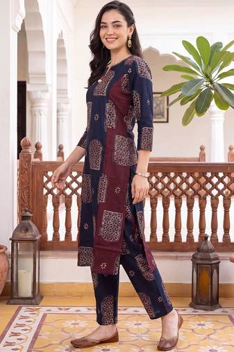 women ethnic motifs printed regular cotton kurta with trousers