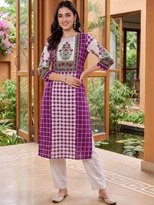 women printed regular cotton kurta with trousers 1