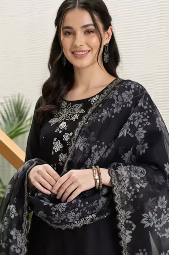 women ethnic motifs embroidered regular thread work kurta with trousers & with dupatta