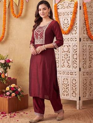 women ethnic motifs embroidered regular thread work liva kurta with patiala 1