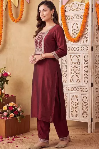 women ethnic motifs embroidered regular thread work liva kurta with patiala