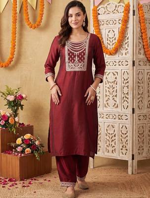 women ethnic motifs embroidered regular thread work liva kurta with patiala 4