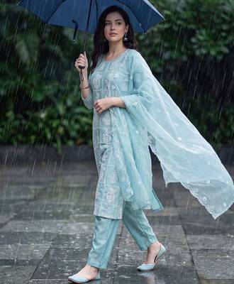 women ethnic motifs embroidered regular thread work kurta with trousers & with dupatta 5