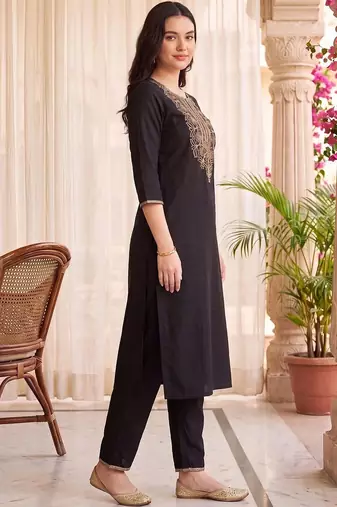 women ethnic motifs embroidered regular thread work cotton kurta with trousers