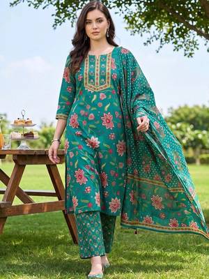 women floral printed regular thread work cotton kurta with trousers & with dupatta 6