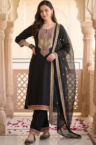 women ethnic motifs embroidered regular thread work kurta with trousers & with dupatta
