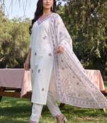 women ethnic motifs embroidered regular thread work cotton kurta with trousers & with dupatta