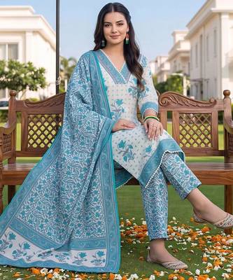 women floral printed regular cotton kurta with trousers & with dupatta 2