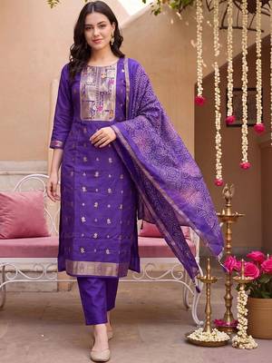women ethnic motifs regular kurta with trousers & with dupatta 1