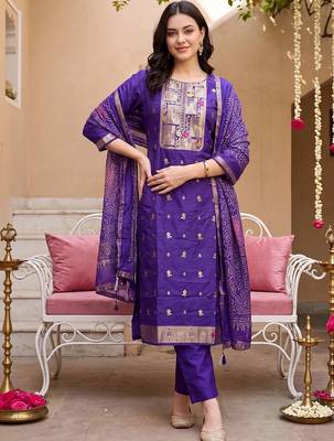 women ethnic motifs regular kurta with trousers & with dupatta 6