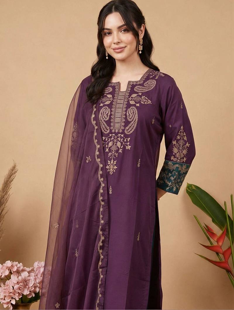 women ethnic motifs embroidered regular thread work kurta with trousers & with dupatta
