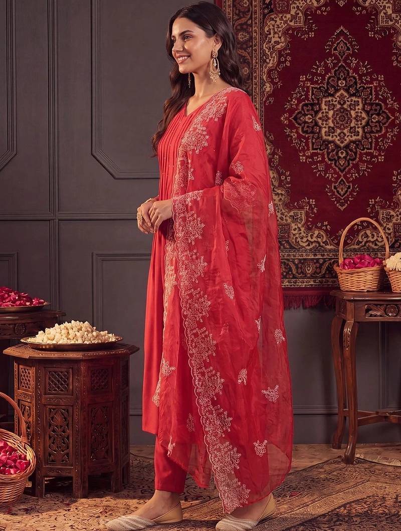 women ethnic motifs regular thread work kurta with trousers & with dupatta